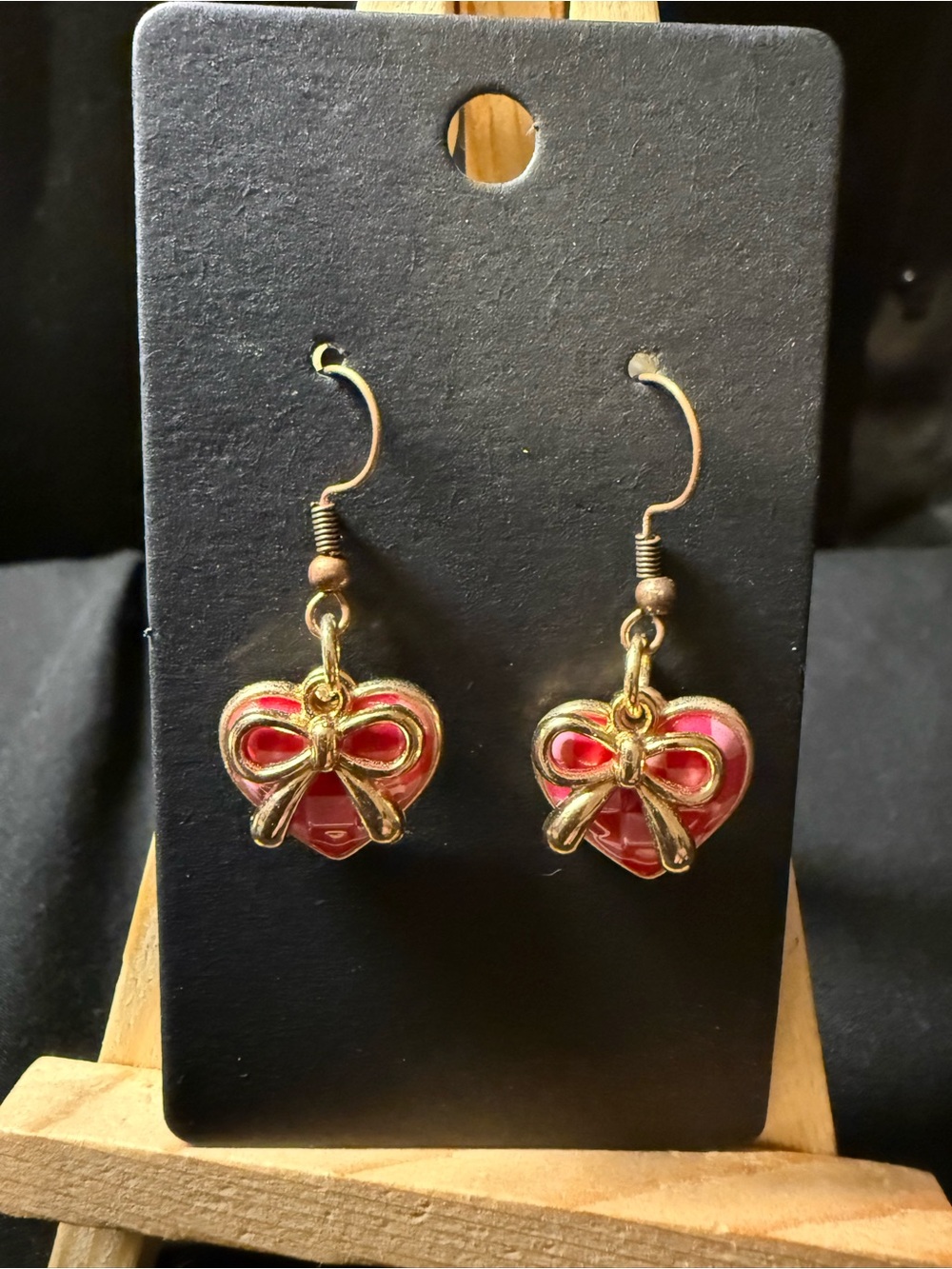 Checkerboard Red Heart Bow Dangle Earrings -